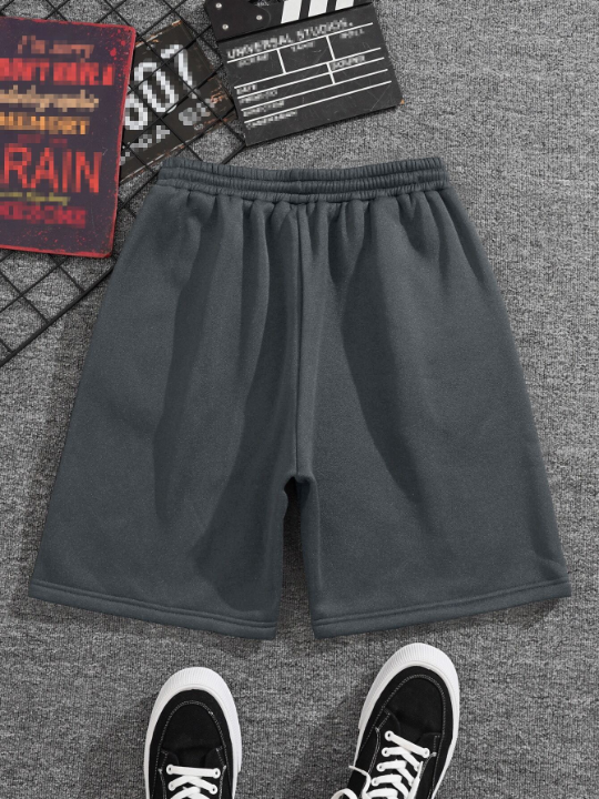 Men Drawstring Waist Slant Pocket Shorts