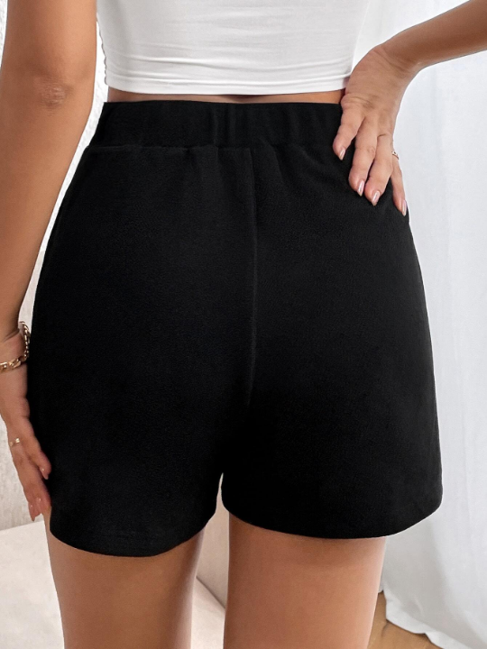 Priv Solid Button Detail Blac Shorts