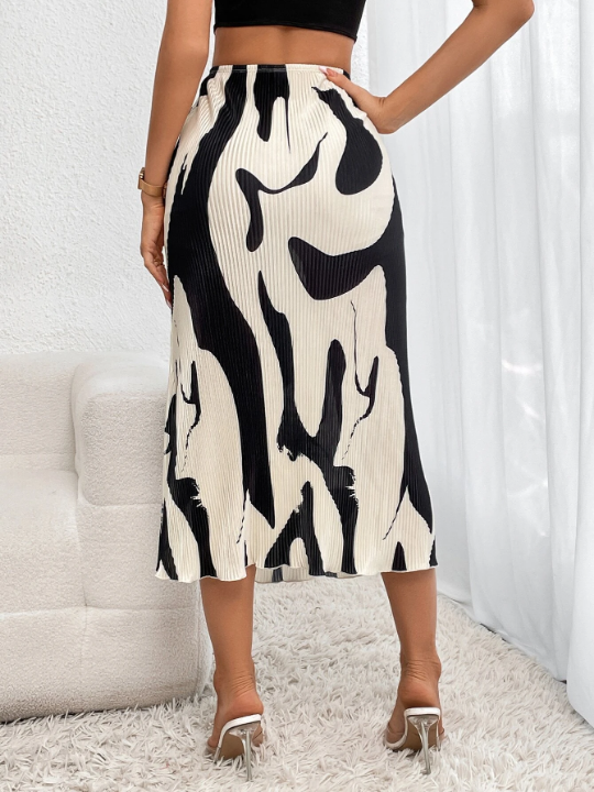 Privé Graphic Print Plisse Long Skirt