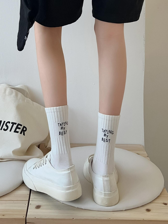 1pair Women Slogan Embroidered Fashionable Crew Socks For Daily Life