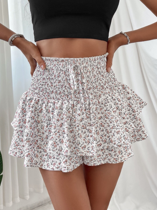 Ditsy Floral Print Shirred Waist Layer Hem Shorts