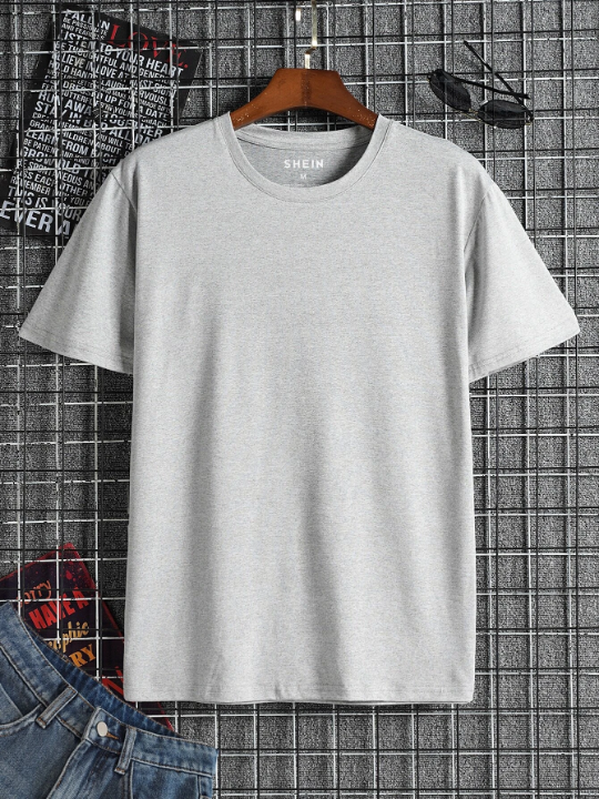 Men Solid Round Neck Tee