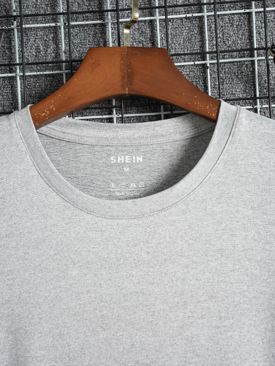 Men Solid Round Neck Tee