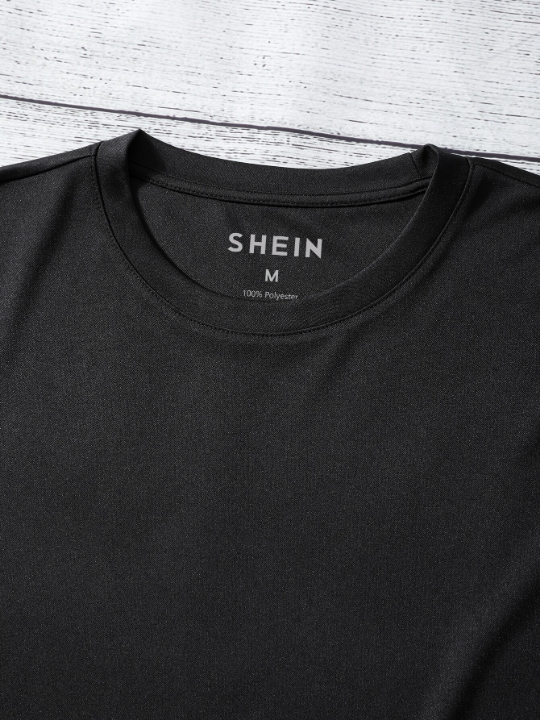 Men Solid Round Neck Tee