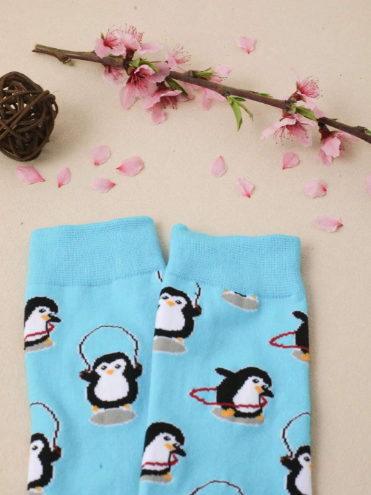 1pair Women Cartoon Penguin Pattern Cute Crew Socks For Daily Life