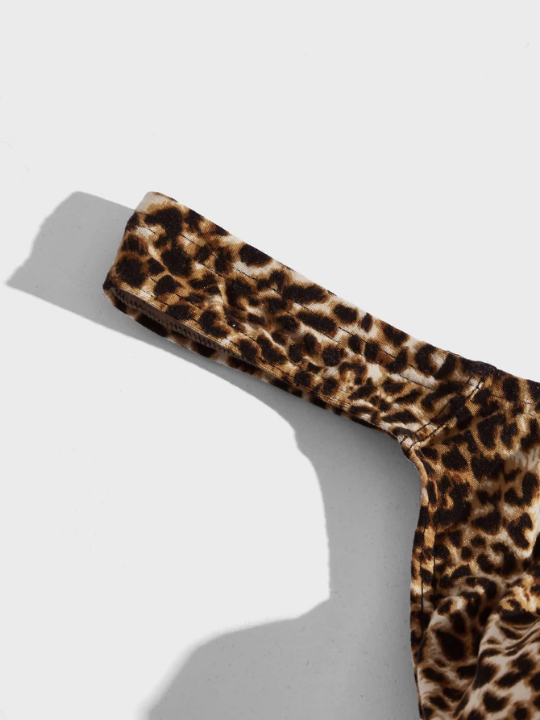 Men Leopard Print Thong