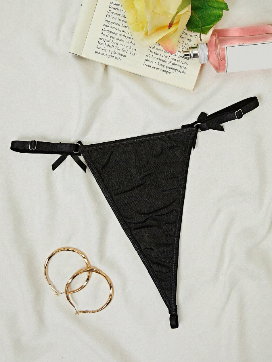Letter Graphic Bow Decor Thong