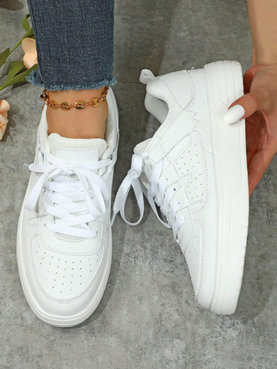 Women Minimalist Skate Shoes, Lace-up Front Sporty Sneakers White