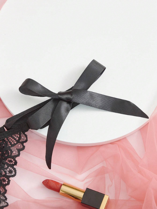 Classic Sexy Floral Lace Crotchless Panty