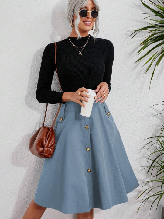 LUNE Solid Button Detail Flare Hem Skirt