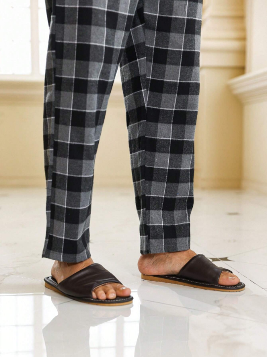 Men Solid Tee & Gingham Print Pants PJ Set