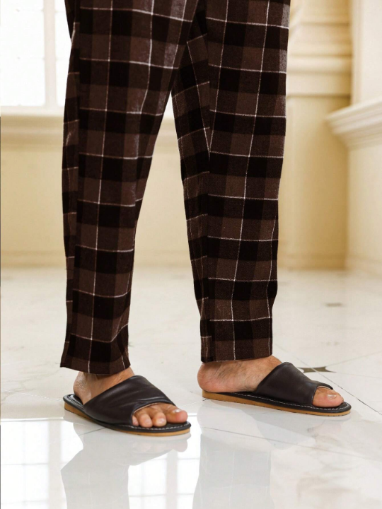 Men Solid Tee & Plaid Print Pants PJ Set