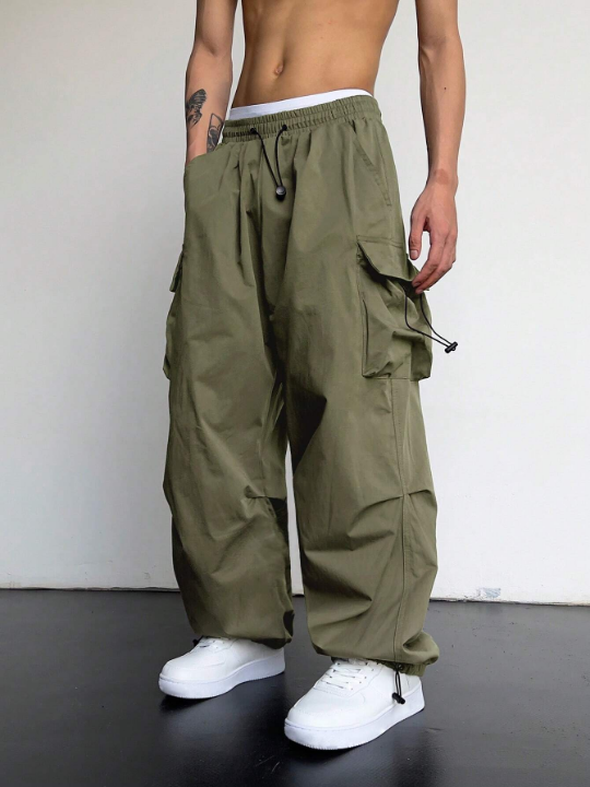 Manfinity EMRG Men Flap Pocket Side Drawstring Waist Oversize Cargo Pants