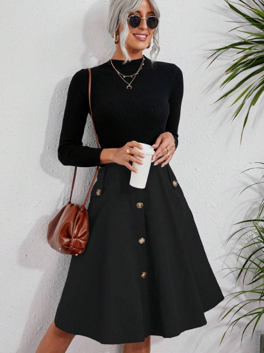 Solid Button Detail Flare Skirt