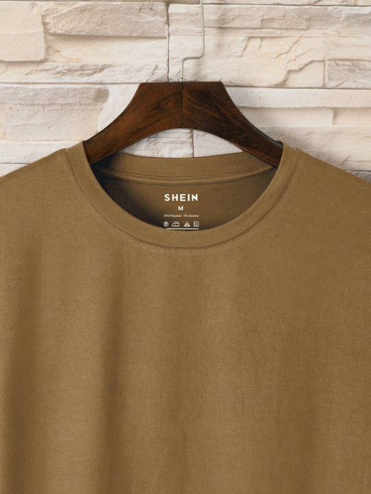 Men Solid Round Neck Tee