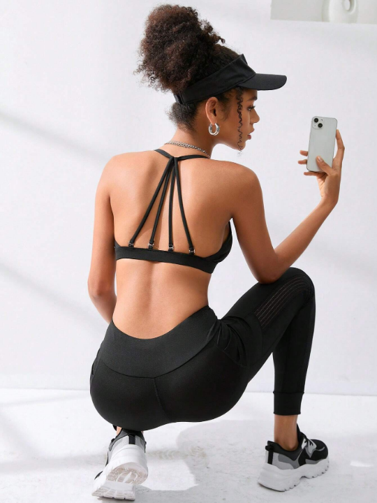 Yoga Sxy Solid Strappy Back Sports Bra