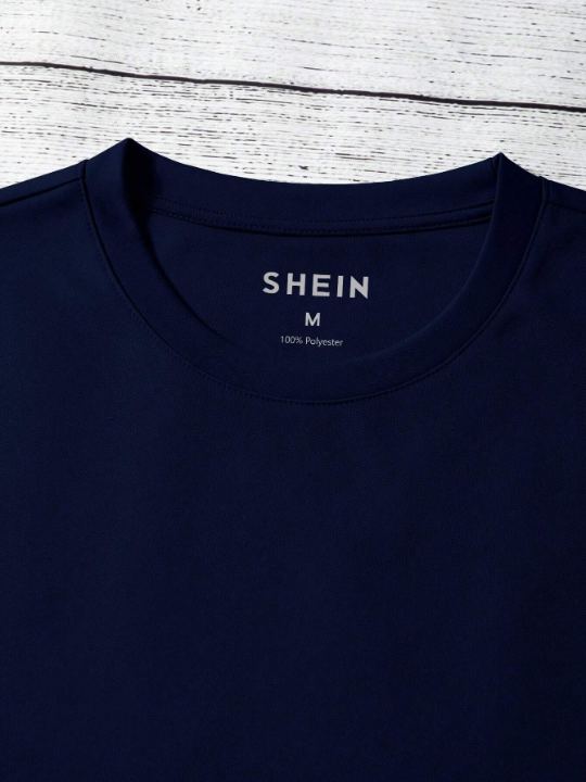 Men Solid Round Neck Tee