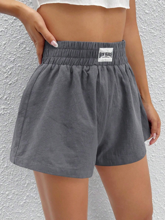 EZwear Letter Patched Detail Elastic Waist Shorts