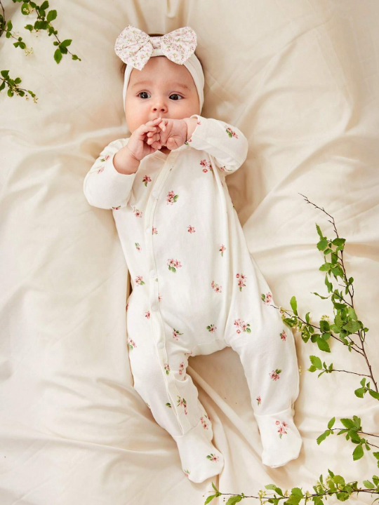 Cozy Cub Baby Girl Casual Soft Floral Pattern Long Sleeve Footed Jumpsuit