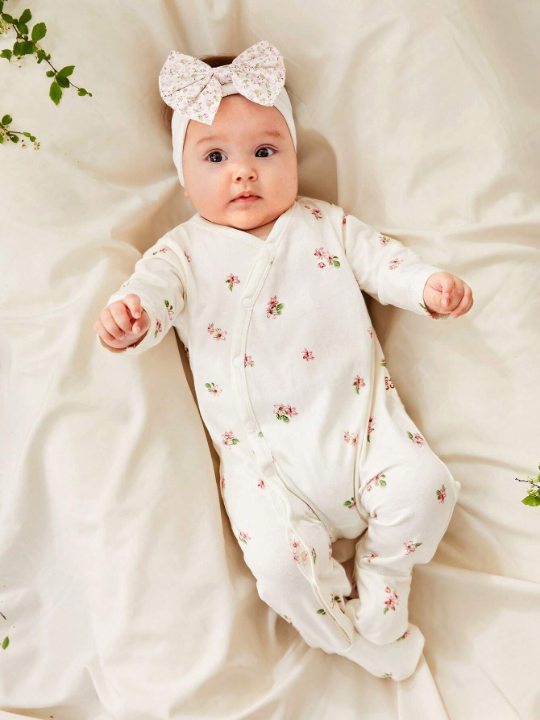 Cozy Cub Baby Girl Casual Soft Floral Pattern Long Sleeve Footed Jumpsuit