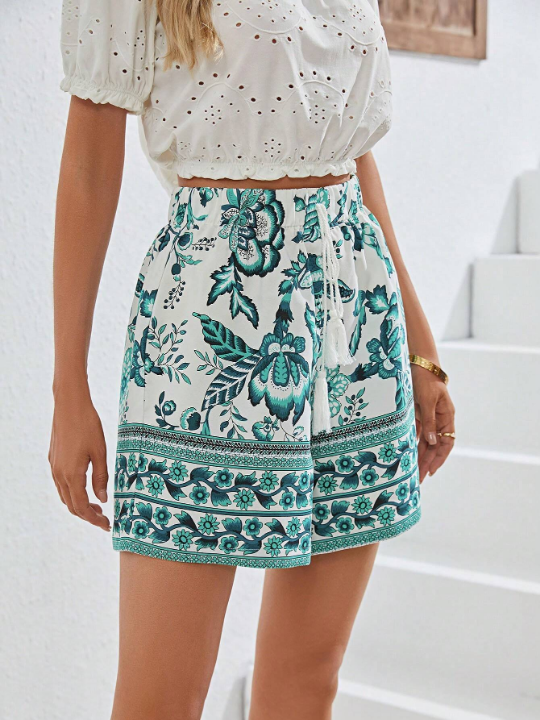 VCAY Floral Print Knot Waist Shorts