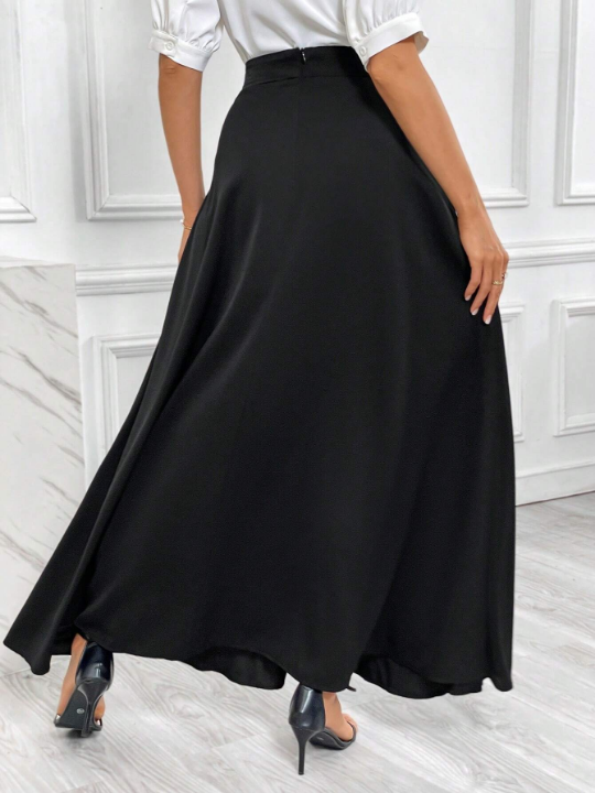 Essnce Solid High Waist Hidden Pocket Skirt