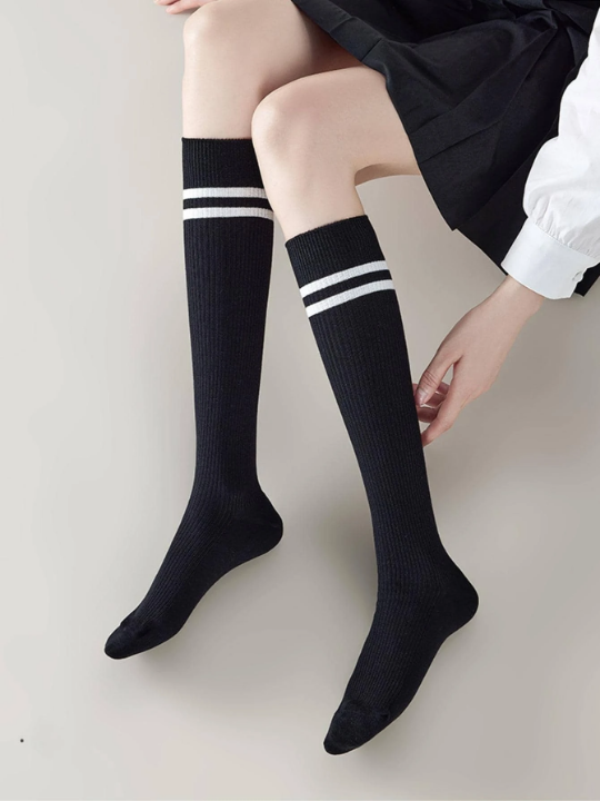 1pair Women Striped Pattern Casual Over The Calf Socks For Daily Life