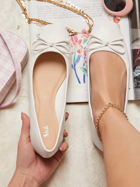 Round Toe PU Ballet Flats