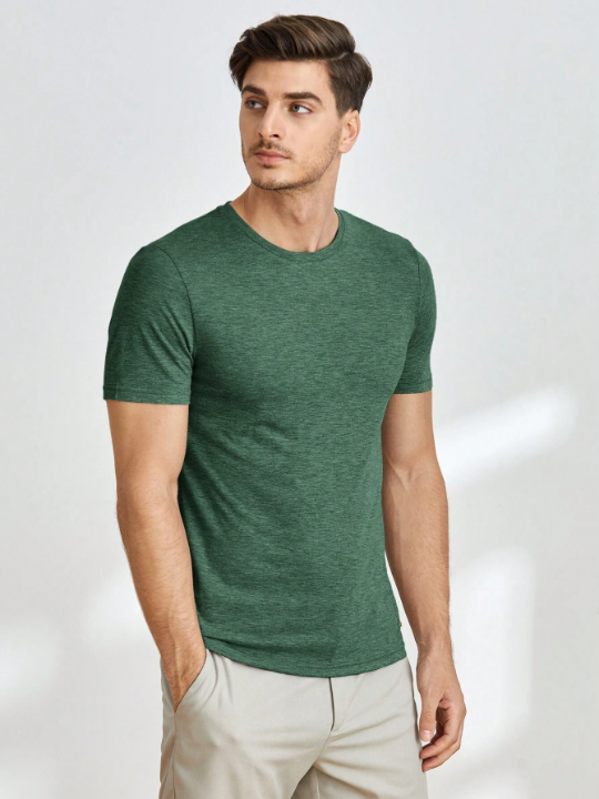 Manfinity Homme Men Solid Round Neck Tee