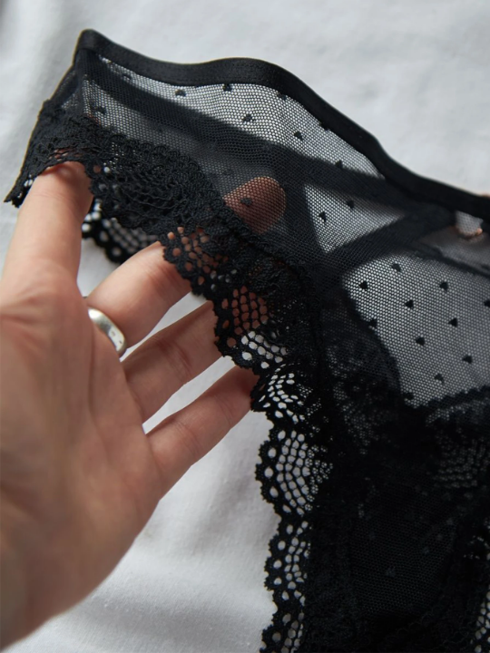 Floral Lace Cut-out Panty