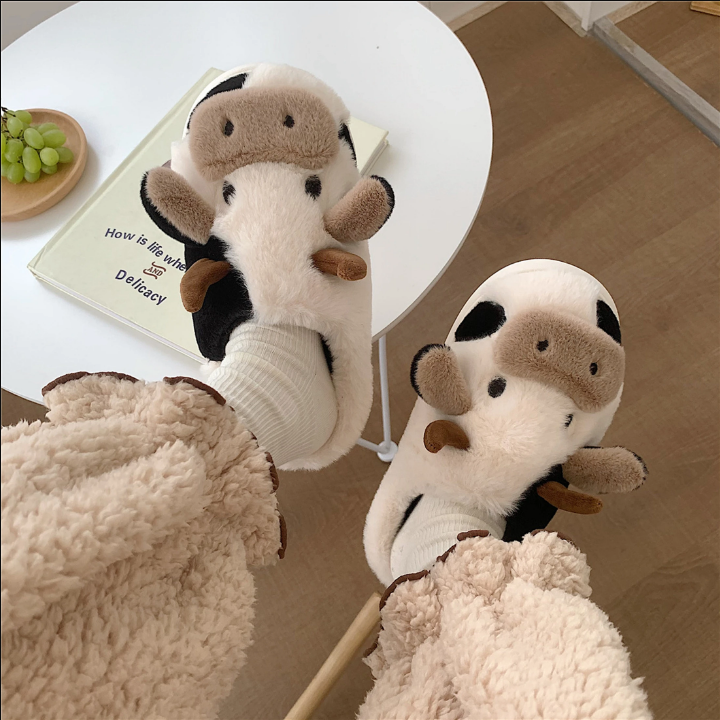 Home Animal Cute Cartoon Slippers Warm, Fashionable And Comfortable Cow Plus Velvet Slippers