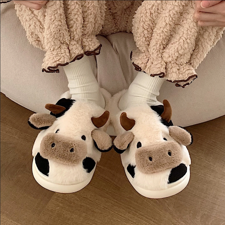 Home Animal Cute Cartoon Slippers Warm, Fashionable And Comfortable Cow Plus Velvet Slippers