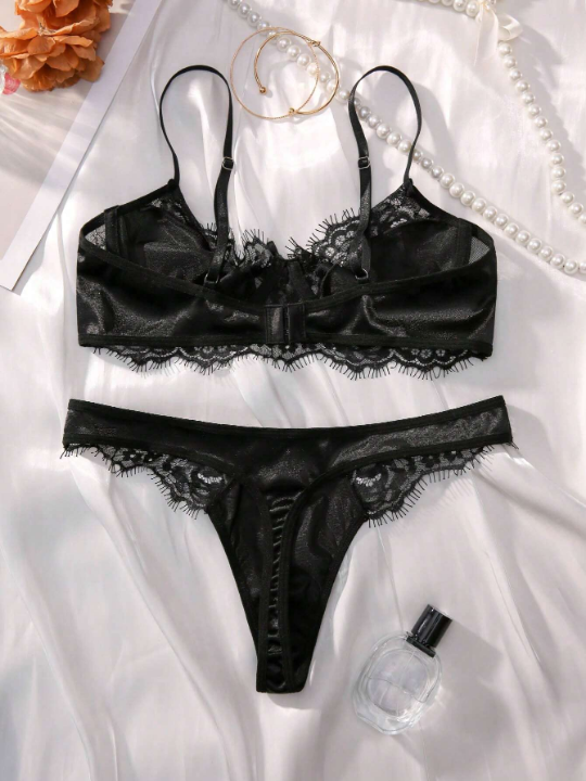 Contrast Lace Underwire Lingerie Set