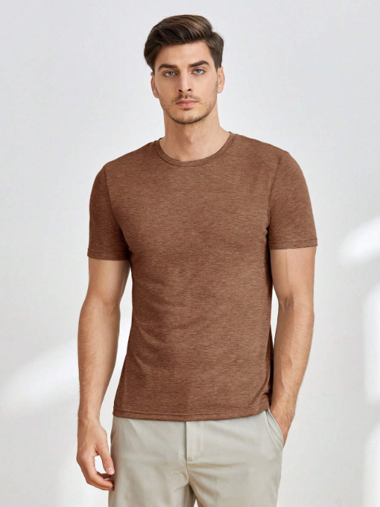 Manfinity Homme Men Solid Round Neck Tee