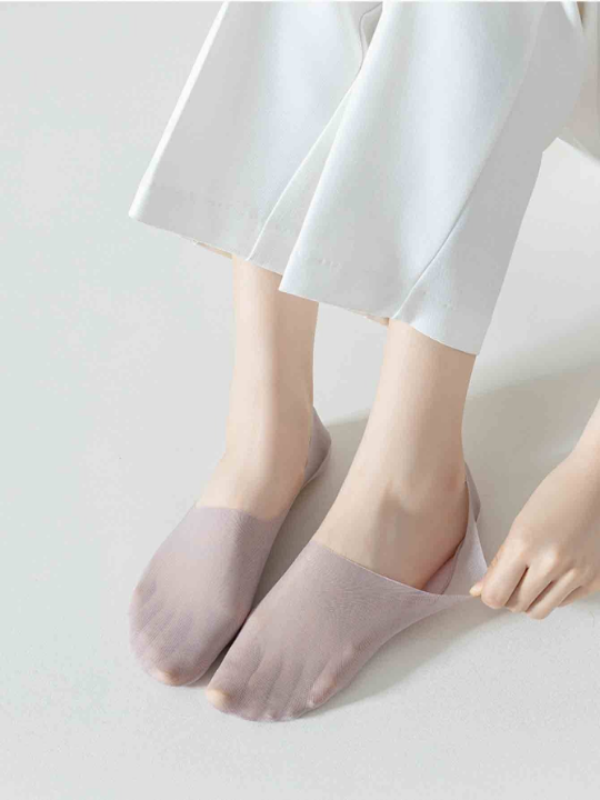 9 pairs of ultra-thin transparent women's ice silk boat socks spring and summer new silicone non-slip non-falling Japanese shallow mouth invisible socks with single shoes high heels socks