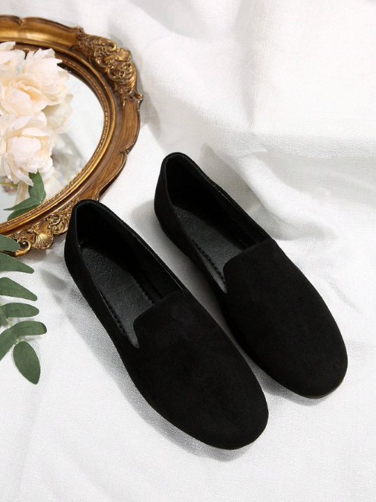 Fashionable Ladies' Round-toe Flat Shoes, Minimalist Loafers