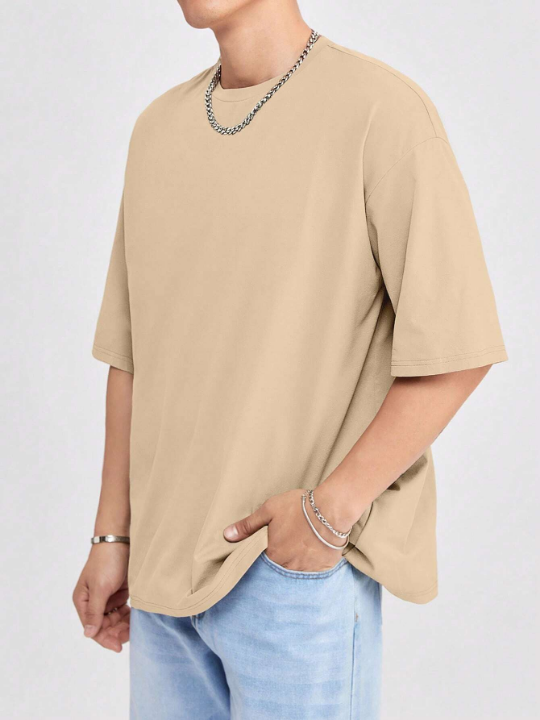 Manfinity Hypemode Loose Fit Men's Solid Color Drop Shoulder T-Shirt