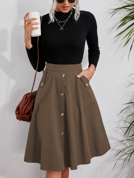 Solid Button Detail Flare Skirt