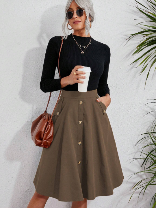 Solid Button Detail Flare Skirt