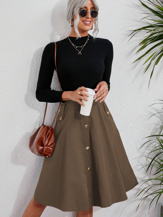 Solid Button Detail Flare Skirt