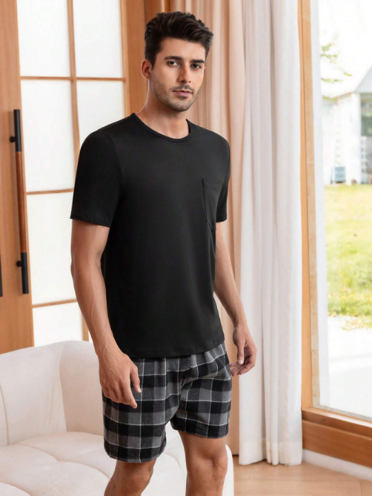 Men Solid Tee & Plaid Print Shorts PJ Set