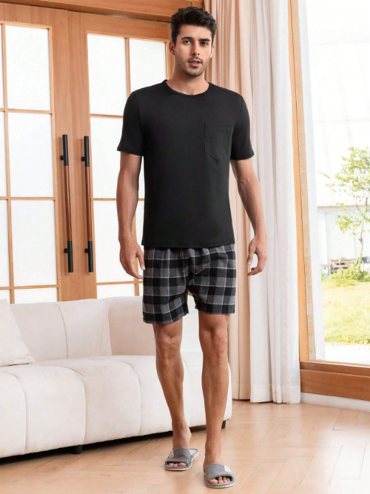 Men Solid Tee & Plaid Print Shorts PJ Set