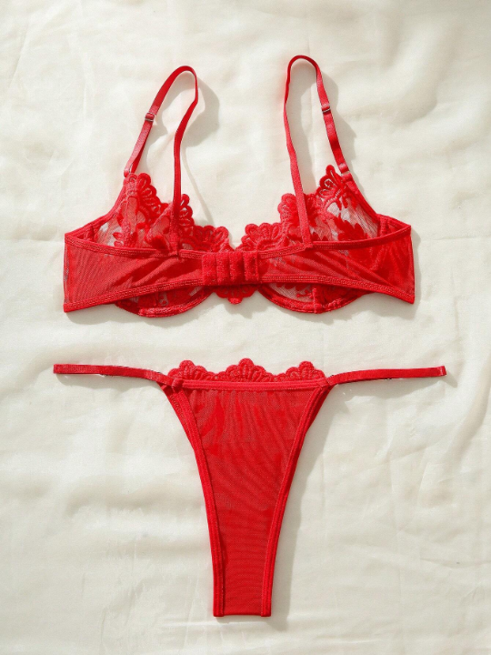 Pure Desire Floral Lace Underwire Lingerie Set