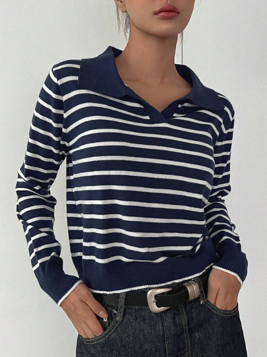 DAZY Striped Pattern Sweater