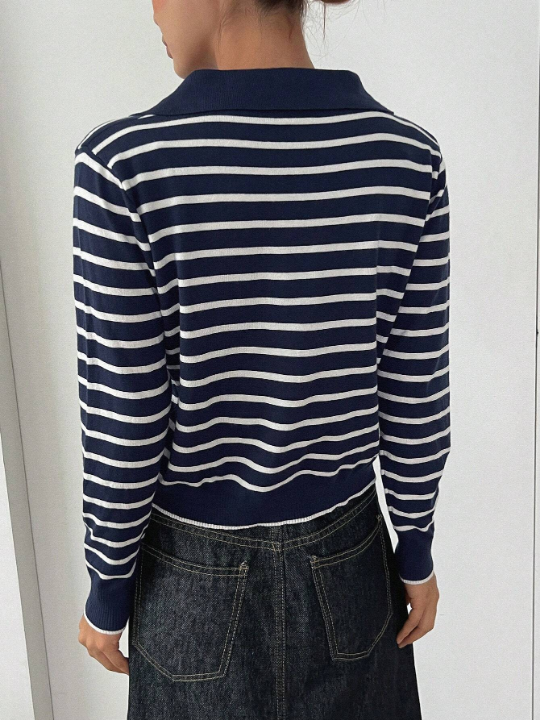 DAZY Striped Pattern Sweater