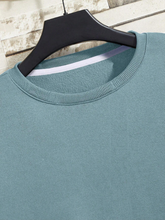 Men Solid Thermal Lined Sweatshirt