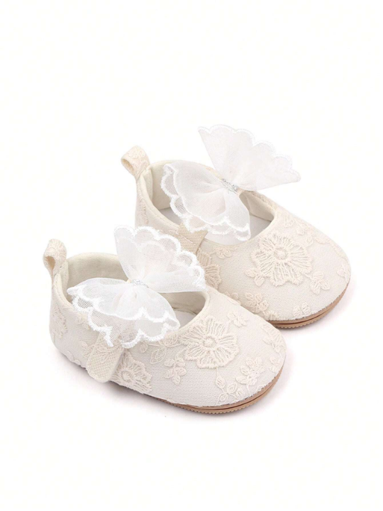 Cute And Comfortable Toddler Girls' Beige Soft Soled Flat Shoes