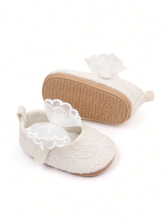 Cute And Comfortable Toddler Girls' Beige Soft Soled Flat Shoes