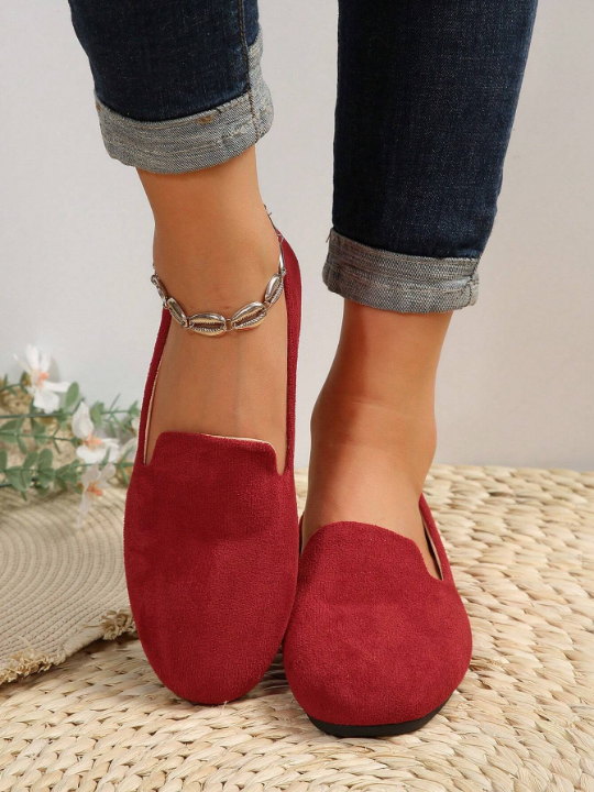 Fashionable Red Women's Spring Autumn Round Toe Flat Loafers