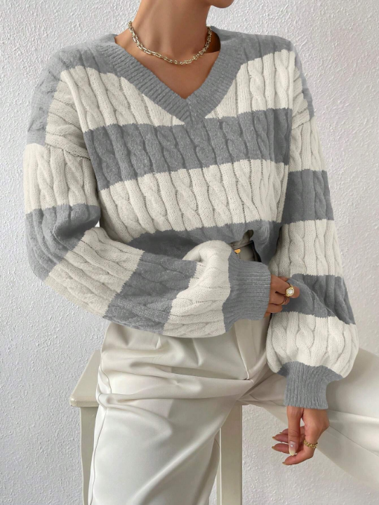 Essnce Two Tone Cable Knit Drop Shoulder Sweater